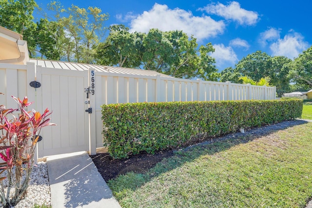 view of yard with a gate and fence