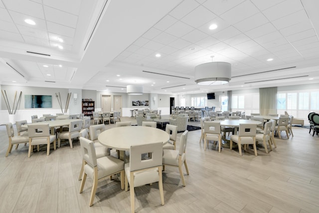 dining room with recessed lighting, visible vents, and light wood-style floors