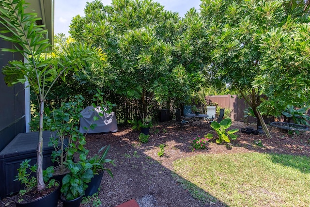 view of yard featuring fence