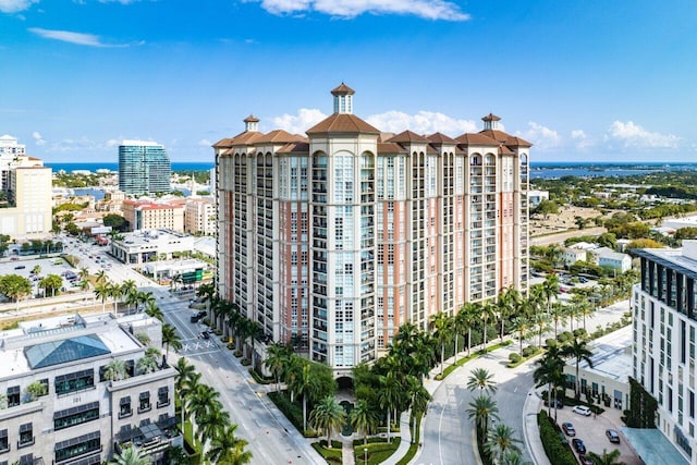 view of building exterior featuring a city view