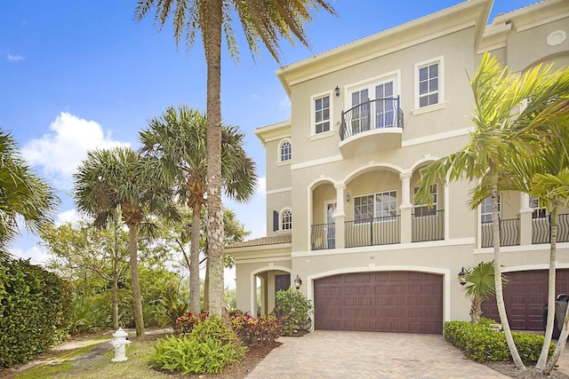 144 Tierra Ln Unit 14, Jupiter FL, 33477, 4 bedrooms, 3.5 baths condo for sale