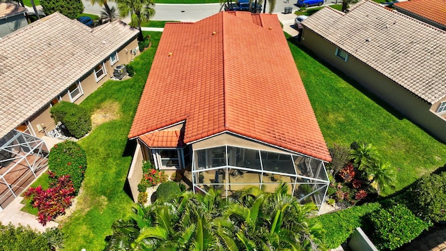 aerial view of property and surrounding area
