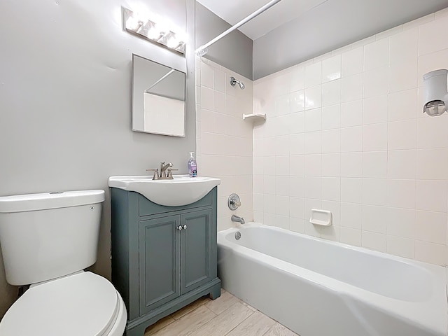 1201 Susan St, Leesburg, FL 34748 - full bathroom featuring toilet, vanity, and  shower combination