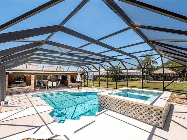 1821 SE Hanby Ave, Port Saint Lucie, FL 34952 - swimming pool with a patio area, an in-ground hot tub, and a lanai