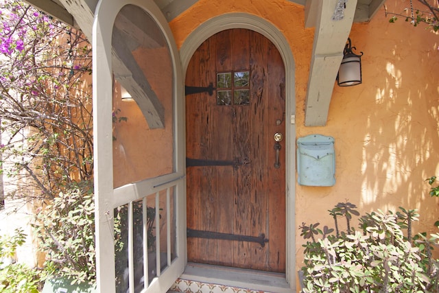 view of doorway to property