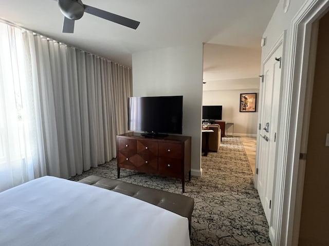 bedroom featuring ceiling fan