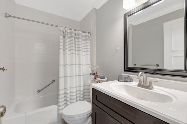 full bathroom featuring shower / bathtub combination with curtain, toilet, vanity, and crown molding