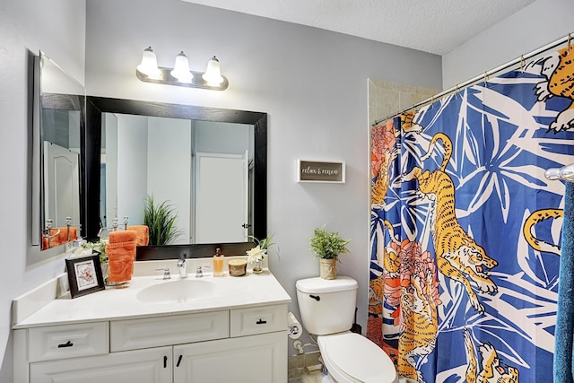 123 E Prive Cir, Delray Beach, FL 33445 - bathroom featuring vanity, toilet, a shower with curtain, and a textured ceiling