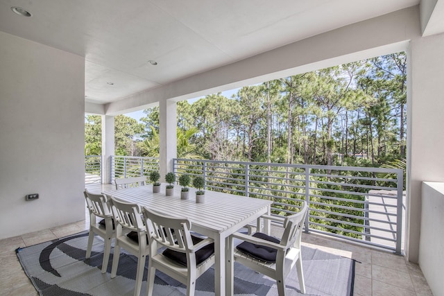 view of sunroom / solarium