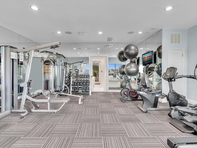 gym featuring visible vents, recessed lighting, and carpet