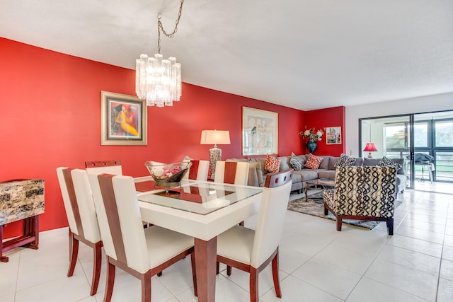 dining area with a notable chandelier