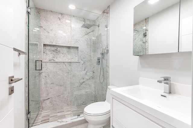 carpeted bedroom with visible vents, recessed lighting, baseboards, and ceiling fan