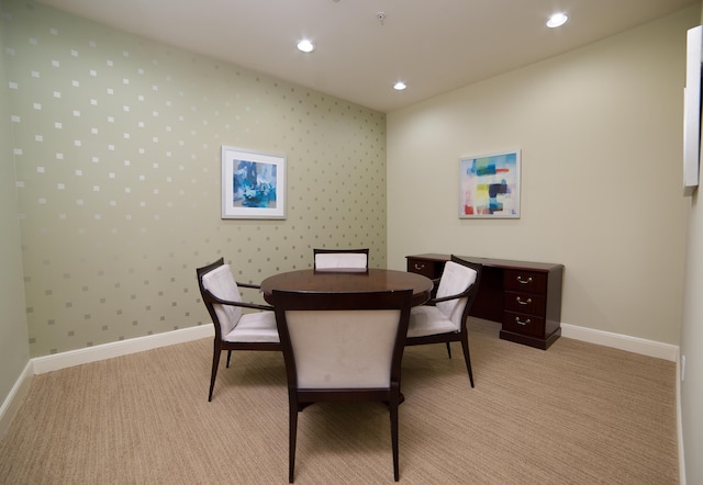 dining area with baseboards, recessed lighting, light carpet, and wallpapered walls