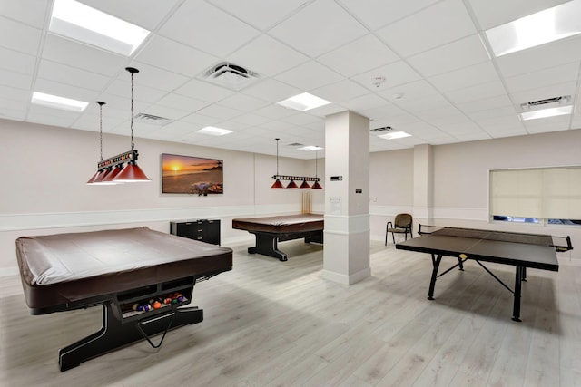 recreation room featuring visible vents, a paneled ceiling, light wood-style floors, and pool table