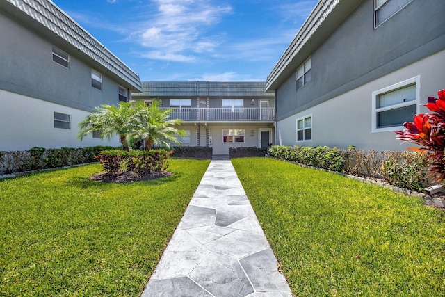 exterior space featuring a yard