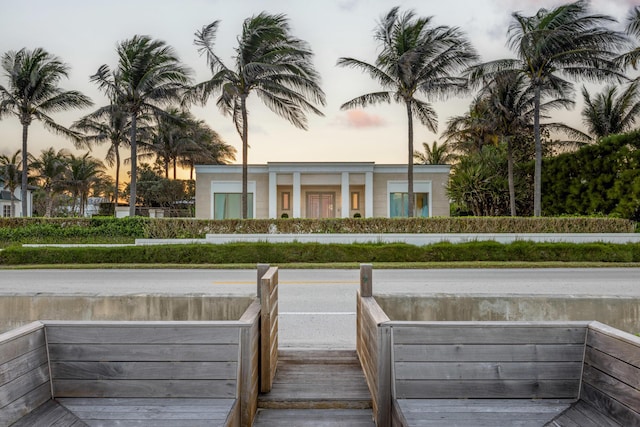 1740 S Ocean Blvd, Palm Beach, FL 33480 - exterior space
