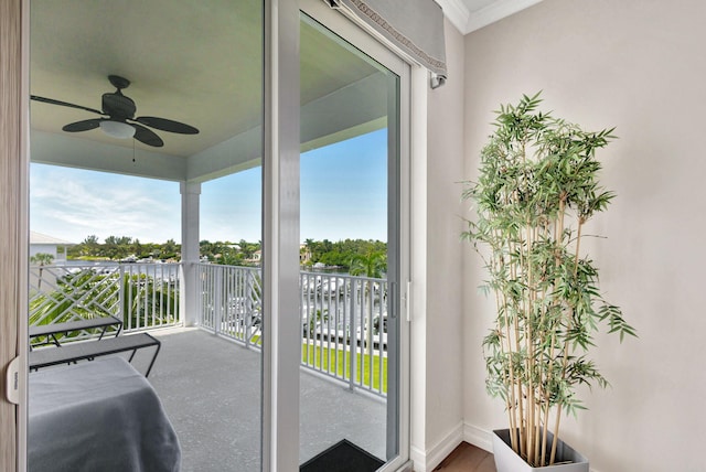 balcony featuring ceiling fan