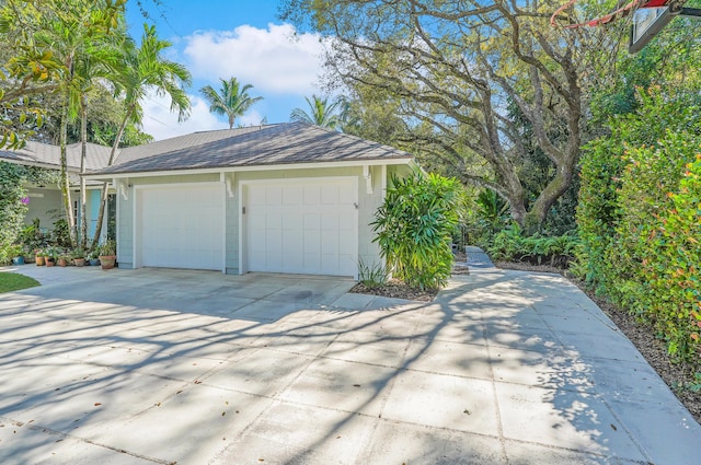 view of detached garage