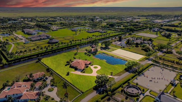 view of aerial view at dusk