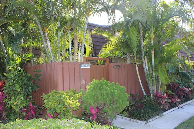 exterior space with fence