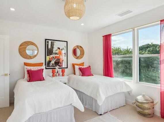 bedroom featuring recessed lighting and visible vents