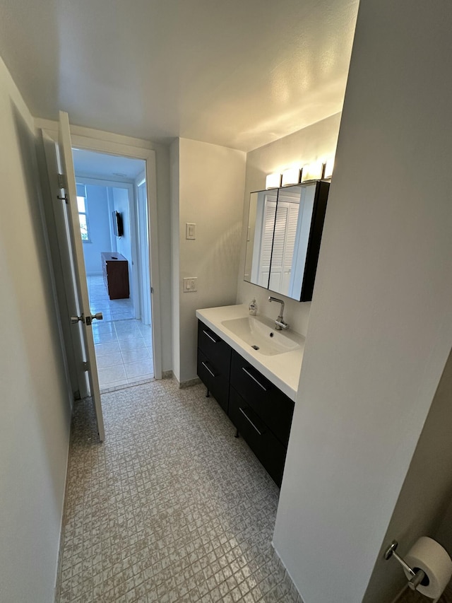 3850 Washington St Unit 510, Hollywood, FL 33021 - bathroom with vanity