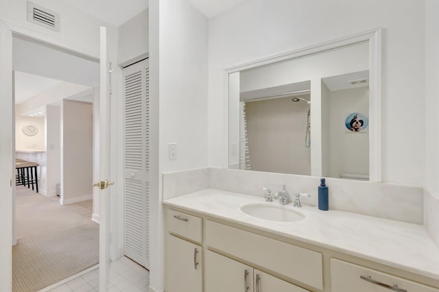 168 Brackenwood Rd, Palm Beach Gardens, FL 33418 - full bathroom featuring vanity and visible vents