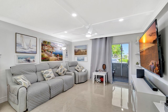 living area featuring recessed lighting, baseboards, a ceiling fan, and ornamental molding