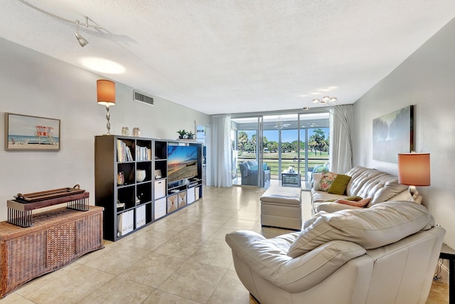 2651 S Course Dr Unit 202, Pompano Beach FL, 33069, 2 bedrooms, 2 baths condo for sale