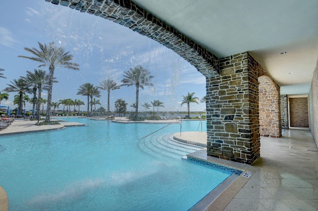 1009 Sterling Pine Pl, Loxahatchee, FL 33470 - view of pool