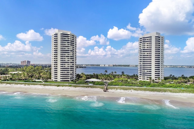 water view with a view of city and a beach view