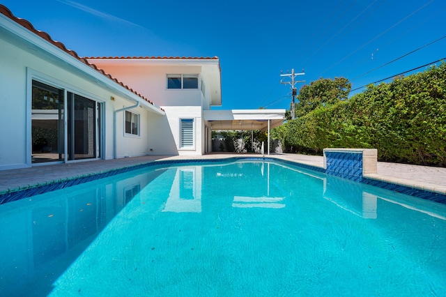 2601 NE 37th St, Fort Lauderdale, FL 33306 - view of pool