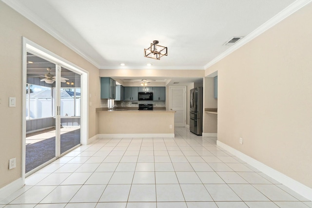 kitchen with light tile patterned floors, a ceiling fan, visible vents, gray cabinets, and black appliances