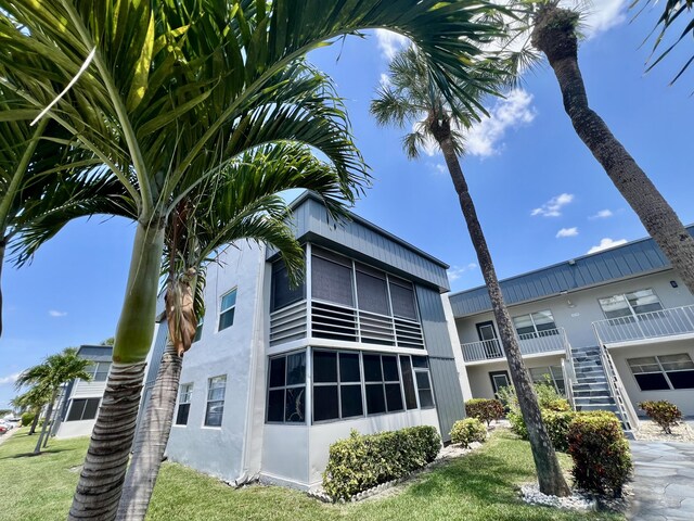 230 Normandy Ln E, Delray Beach, FL 33484 - view of building exterior