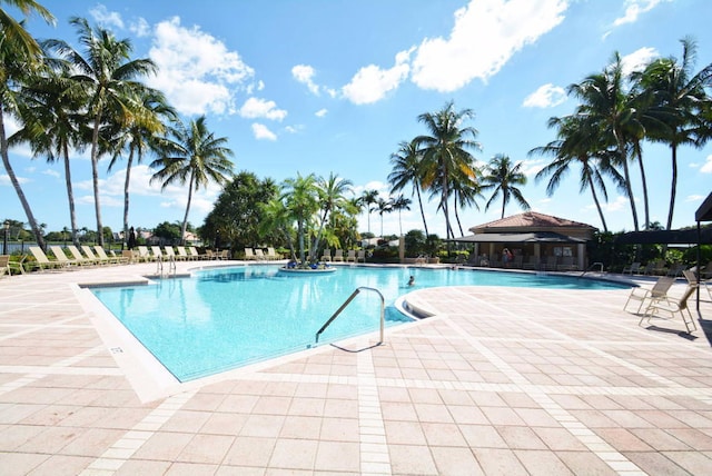 11287 Vivero Ave, Boynton Beach, FL 33437 - community pool featuring a patio area