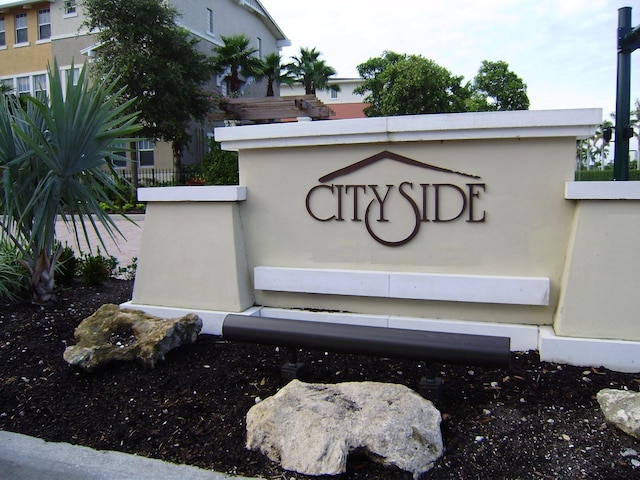 view of community / neighborhood sign