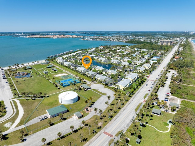 bird's eye view featuring a water view