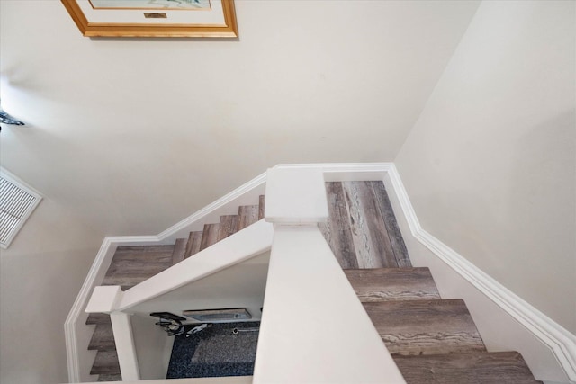 700 NE 20th Ln, Boynton Beach, FL 33435 - view of stairs