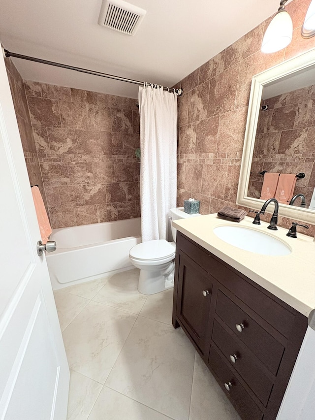 7365 NW 18th St Unit 107, Margate, FL 33063 - full bathroom featuring tile walls, shower / bath combination with curtain, vanity, and toilet