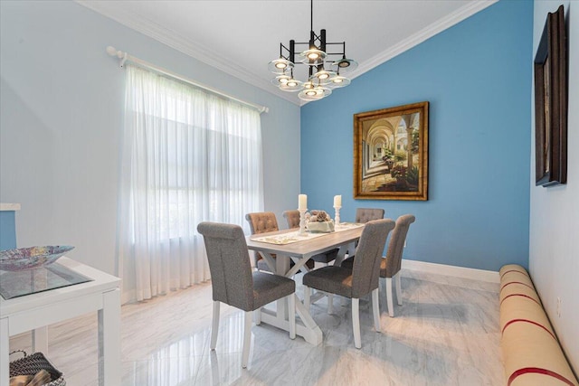 dining space with crown molding, a notable chandelier, and baseboards