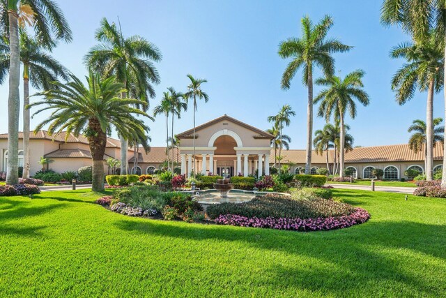 6630 Maybrook Rd, Boynton Beach, FL 33437 - workout area with a ceiling fan, ornamental molding, light wood-type flooring, and recessed lighting
