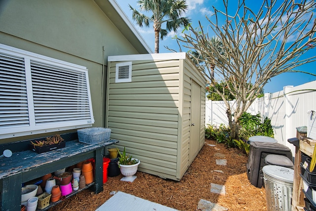 exterior space featuring fence