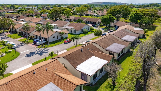 bird's eye view with a residential view