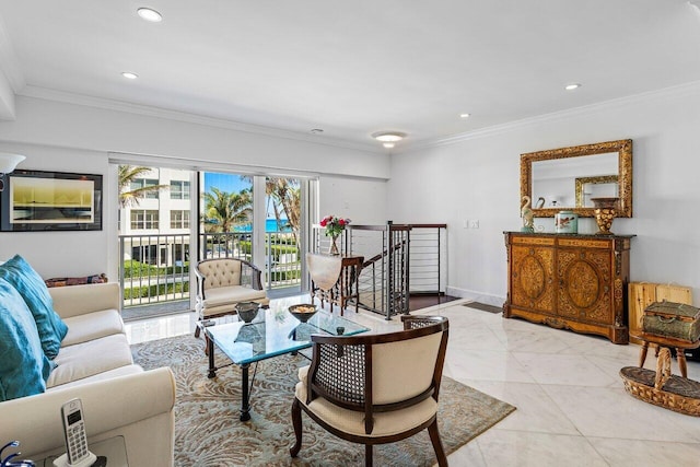 living area with recessed lighting, baseboards, and ornamental molding