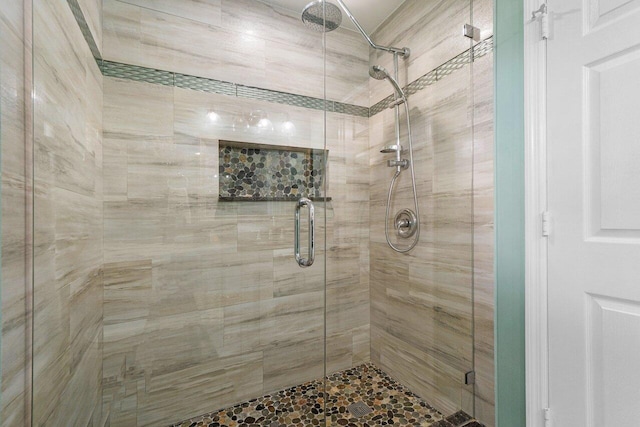6346 Sand Hills Cir, Lake Worth, FL 33463 - bathroom featuring a stall shower