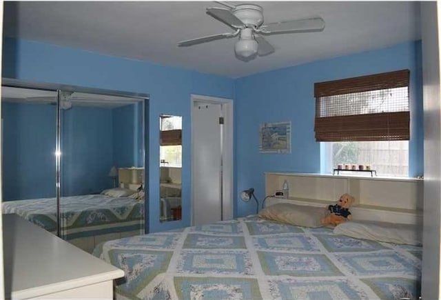 bedroom featuring ceiling fan