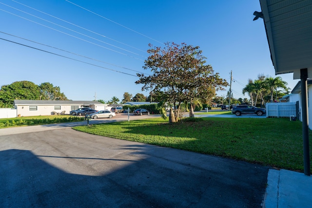 view of yard featuring fence