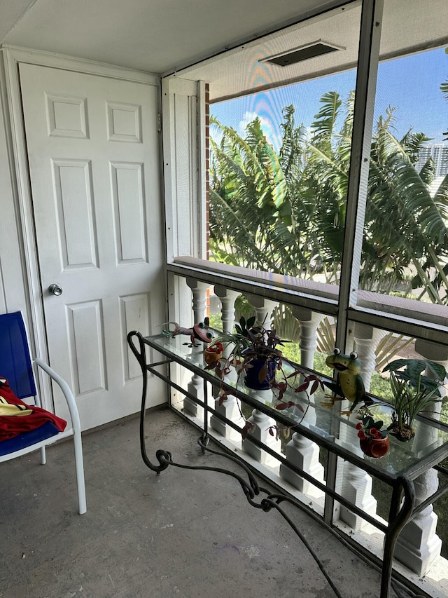 148 Yacht Club Dr Unit 13, North Palm Beach, FL 33408 - view of sunroom
