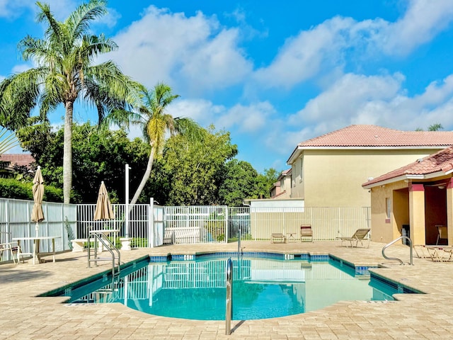 4524 Concordia Ln, Boynton Beach, FL 33436 - community pool with a patio