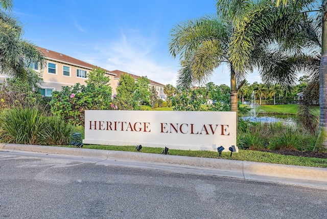 view of community / neighborhood sign